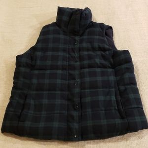 Navy blue and green plaid puffer vest - large